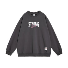 Load image into Gallery viewer, Strong Love Oversize Sweatshirt
